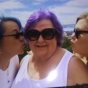 Meet your Posher, Valerie